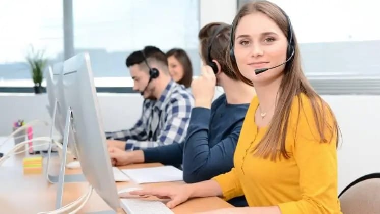 Parcours Devenez un expert en relation client 5rZ2uTzSS2asEFf4EHme KEY FORM & Solutions